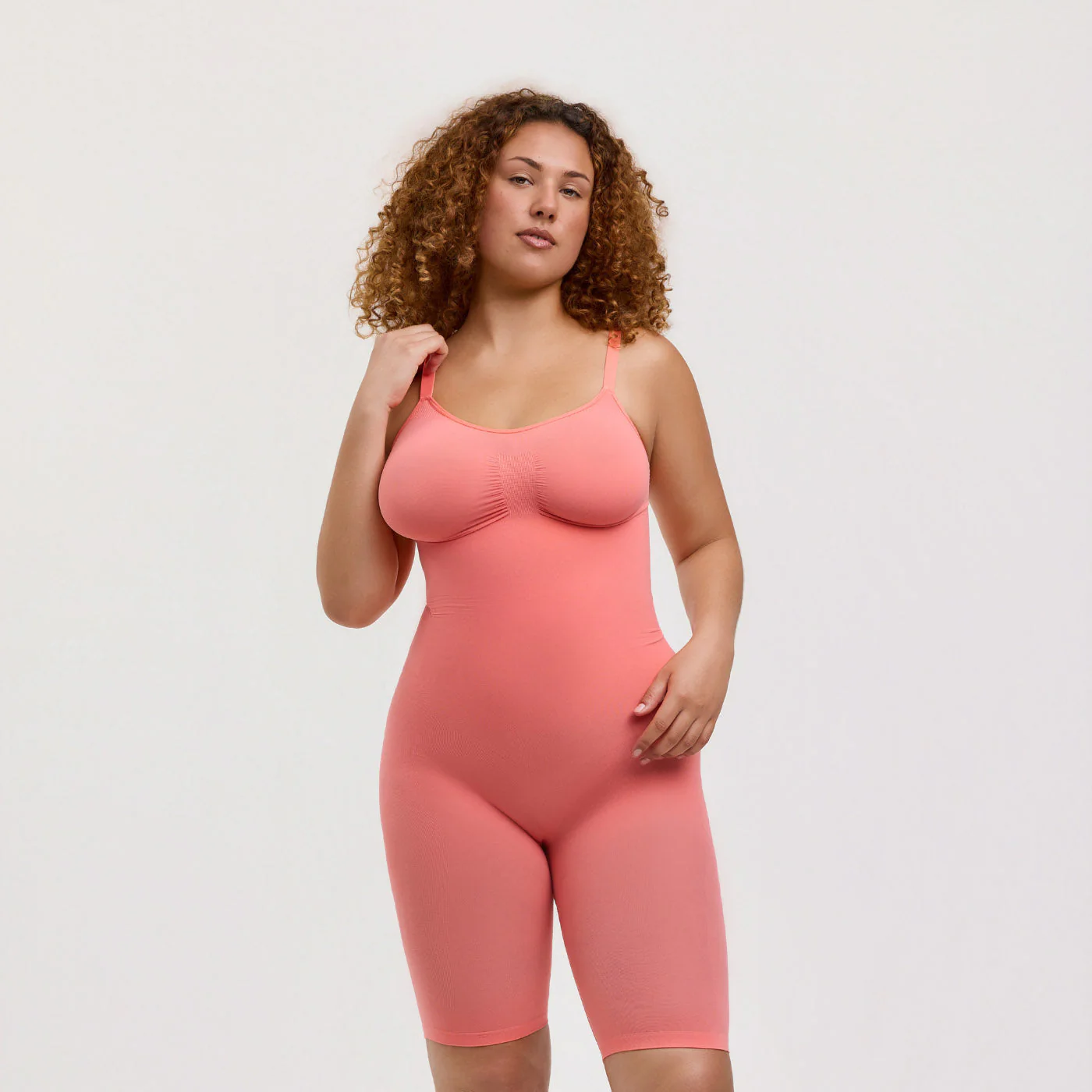 Bodysuit Sculpting Shapewear mit Shorts - Image 17
