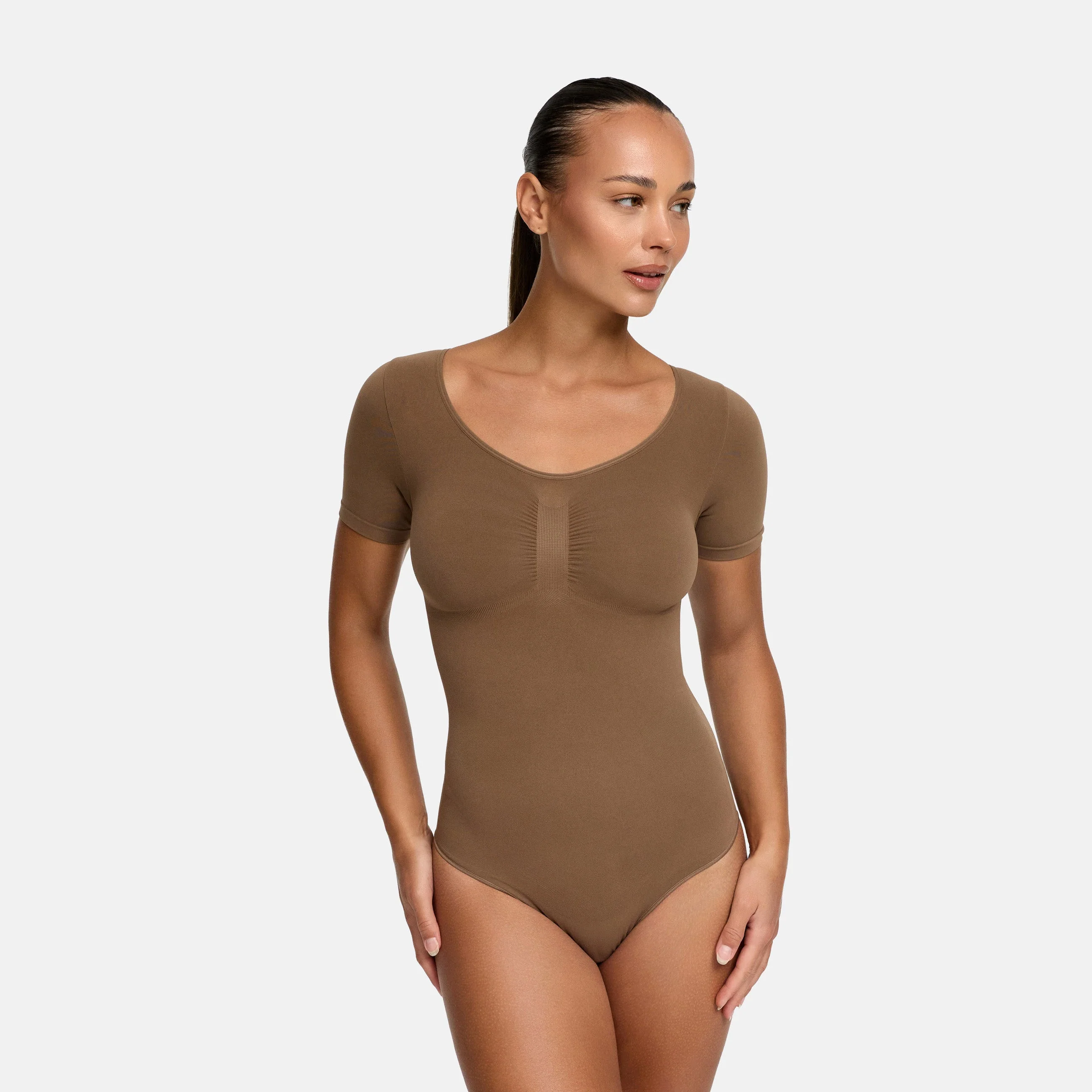 T-Shirt Bodysuit Sculpting Shapewear mit Slip - Image 12